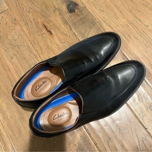 EUC Clarks Loafers